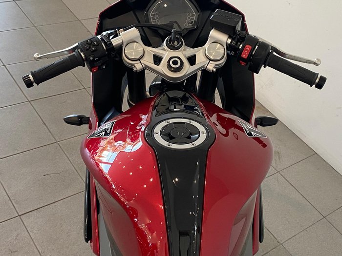 2024 Triumph Daytona 660 Daytona Red