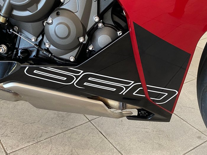 2024 Triumph Daytona 660 Daytona Red
