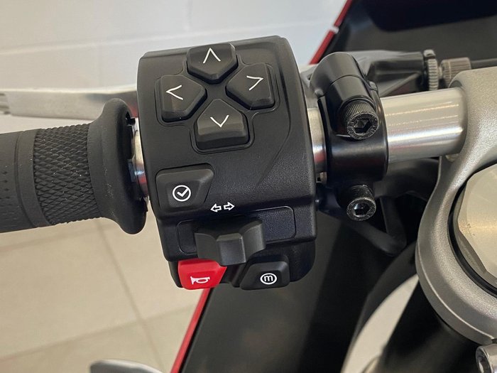 2024 Triumph Daytona 660 Daytona Red