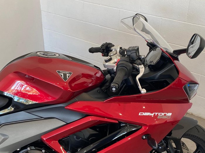 2024 Triumph Daytona 660 Daytona Red