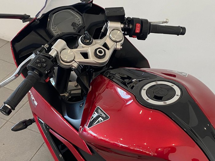 2024 Triumph Daytona 660 Daytona Red