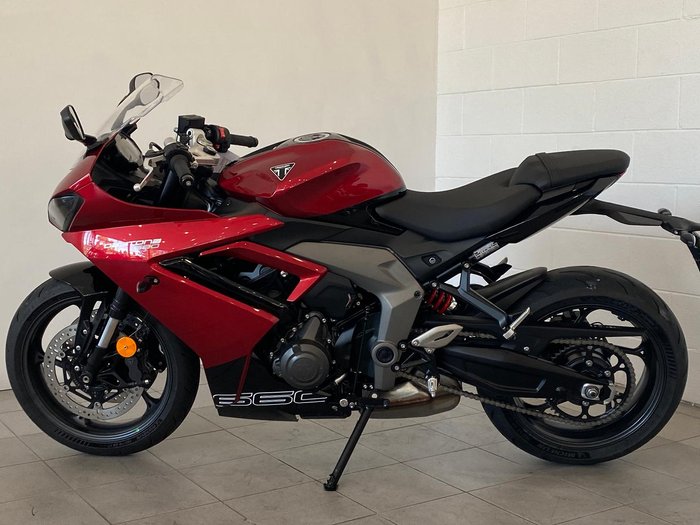 2024 Triumph Daytona 660 Daytona Red