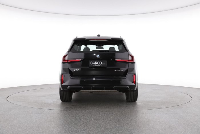2025 BMW X1 xDrive20i M Sport