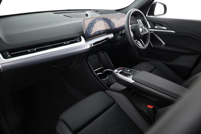 2025 BMW X1 xDrive20i M Sport