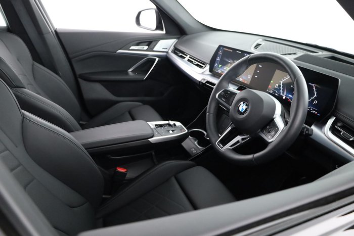 2025 BMW X1