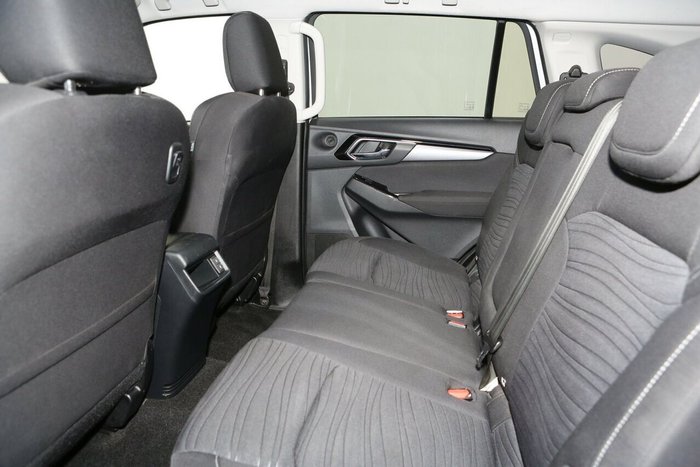 2021 Isuzu MU-X LS-U