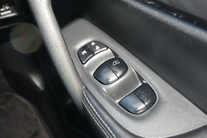 2021 Nissan X-TRAIL ST