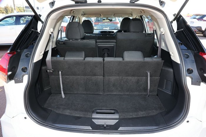 2021 Nissan X-TRAIL ST