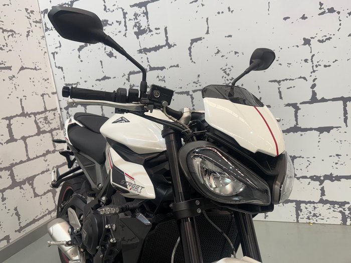 2024 Triumph Street Triple R 765 Street Triple White