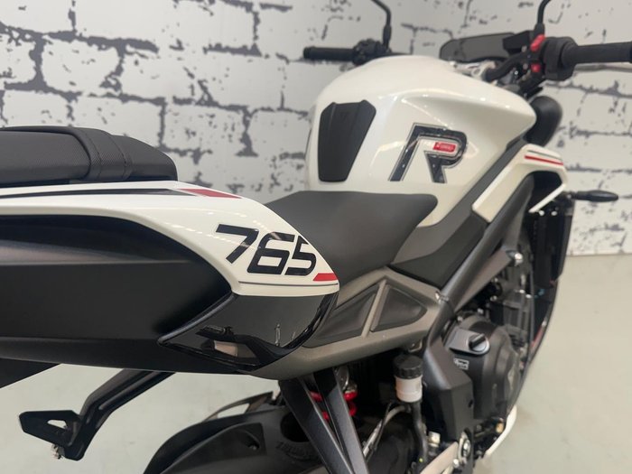 2024 Triumph Street Triple R 765 Street Triple White
