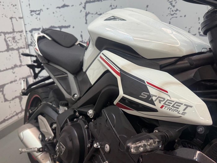 2024 Triumph Street Triple R 765 Street Triple White