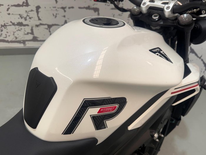 2024 Triumph Street Triple R 765 Street Triple White