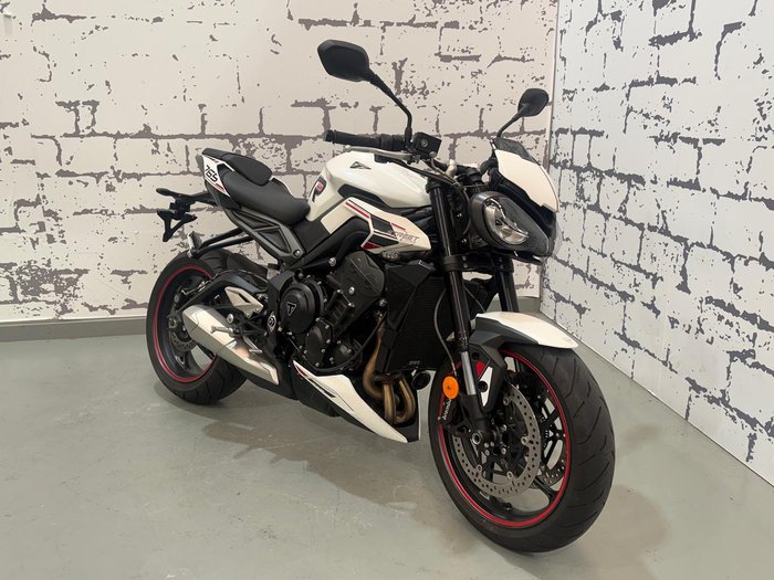 2024 Triumph Street Triple R 765 Street Triple White