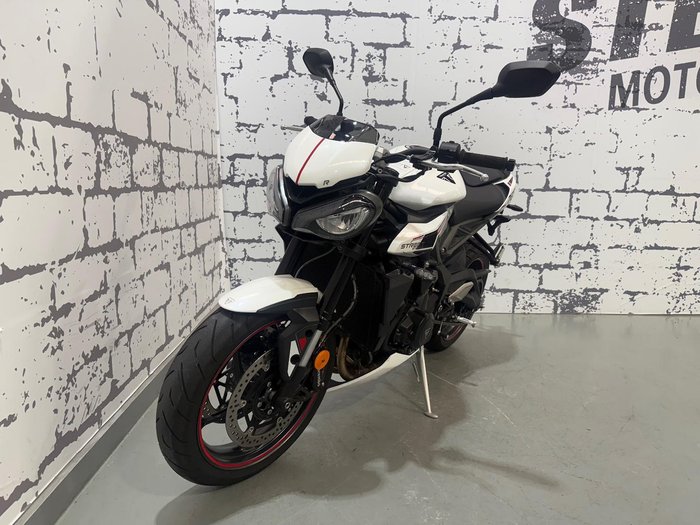 2024 Triumph Street Triple R 765 Street Triple White