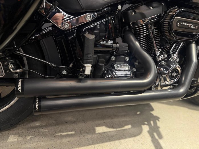 2022 Harley-Davidson Sport Glide 107 (FLSB) Softail Black