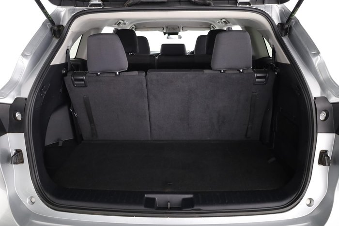 2023 Toyota Kluger GX