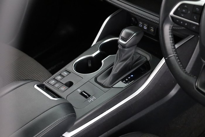 2023 Toyota Kluger GX
