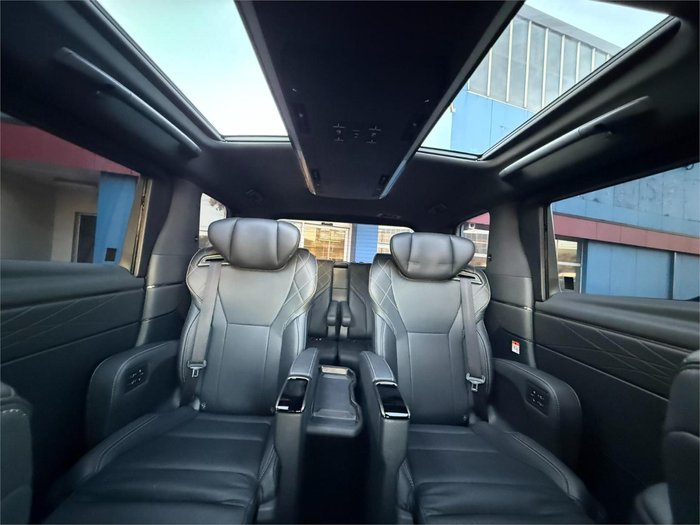 2025 Toyota Vellfire Hybrid Z Premier