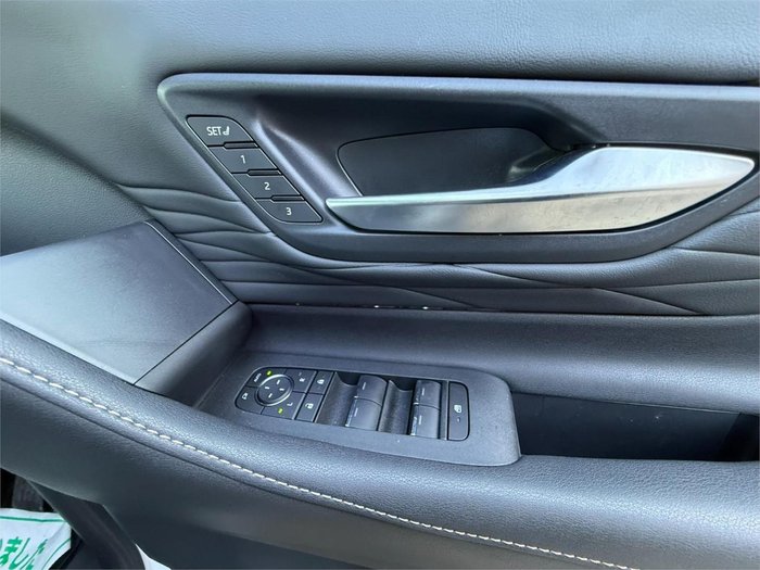 2025 Toyota Vellfire Hybrid Z Premier