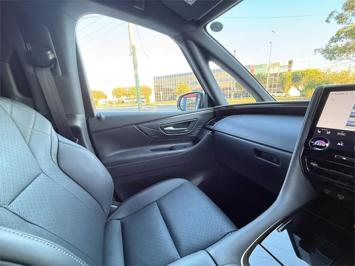 2025 Toyota Vellfire Hybrid Z Premier