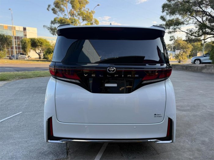 2025 Toyota Vellfire Hybrid Z Premier