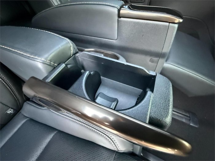 2025 Toyota Vellfire Hybrid Z Premier