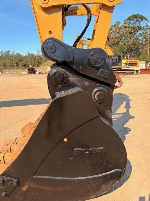 2017 Caterpillar 330Fl