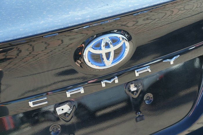 2020 Toyota Camry SL