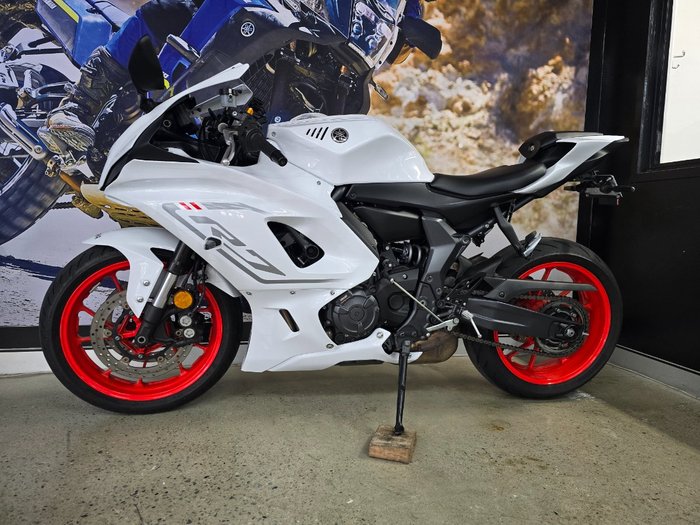 2023 Yamaha YZF-R7LA WHITE