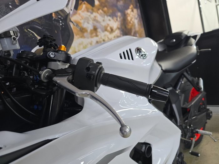 2023 Yamaha YZF-R7LA WHITE
