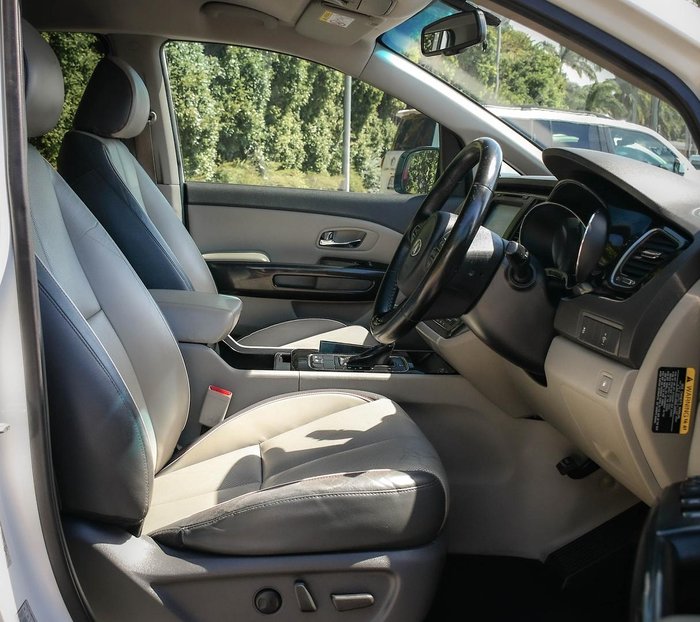 2016 Kia Carnival SLi