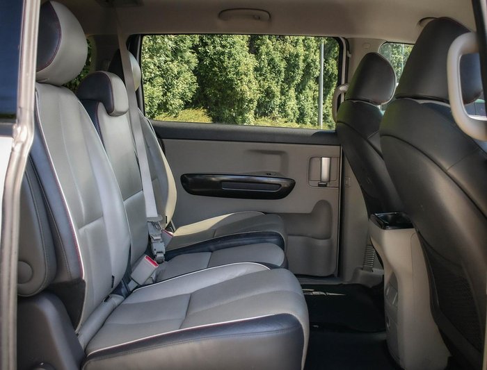 2016 Kia Carnival SLi