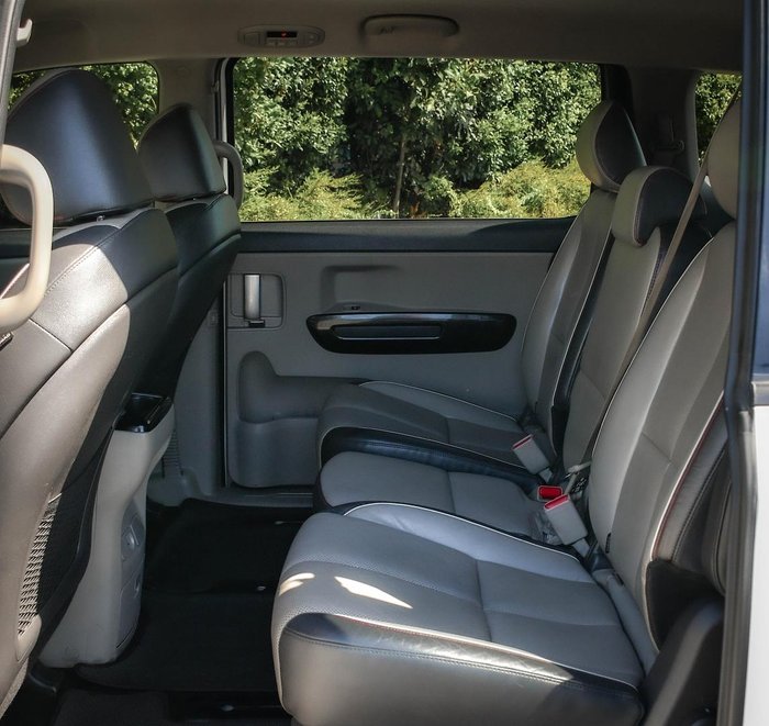 2016 Kia Carnival SLi