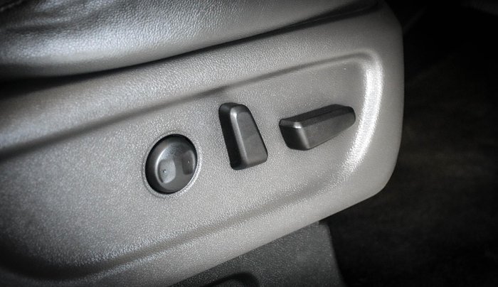 2016 Kia Carnival SLi