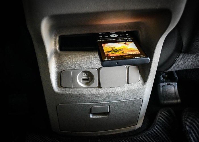 2016 Kia Carnival SLi