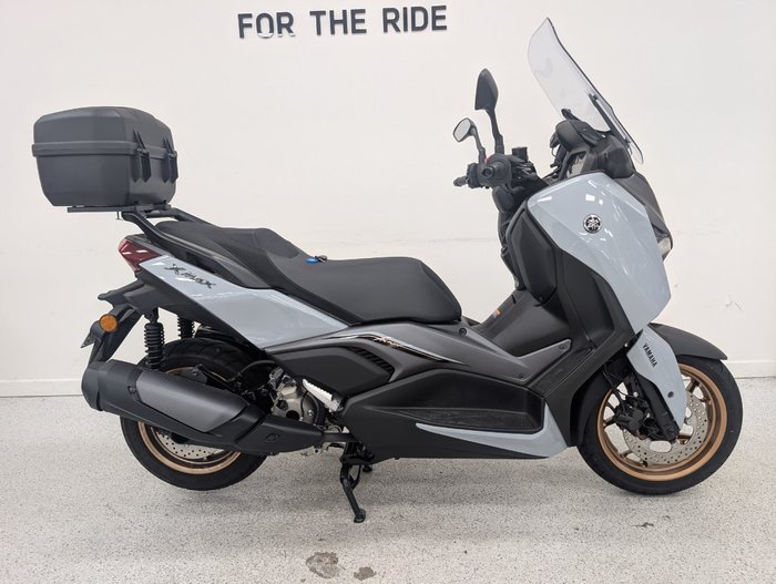2025 YAMAHA XMAX 300 (CZD300A) grey