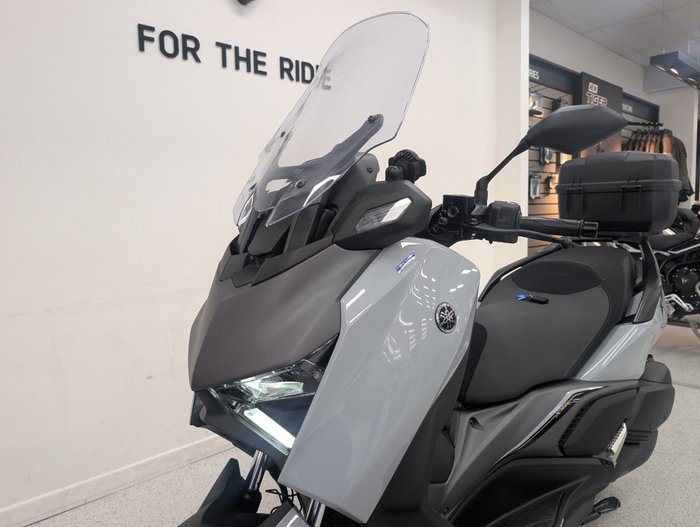 2025 YAMAHA XMAX 300 (CZD300A) grey
