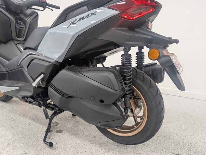 2025 YAMAHA XMAX 300 (CZD300A) grey