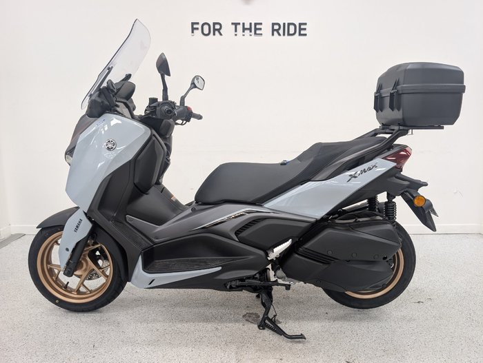 2025 YAMAHA XMAX 300 (CZD300A) grey