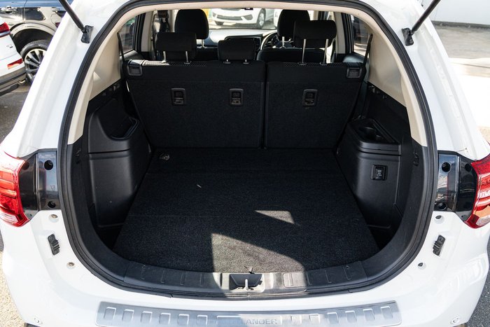 2017 Mitsubishi Outlander ES ADAS