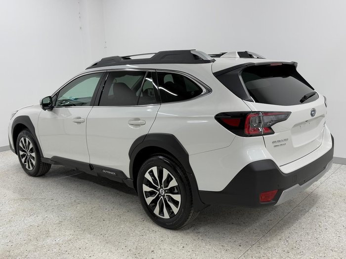 2025 Subaru Outback AWD Touring XT