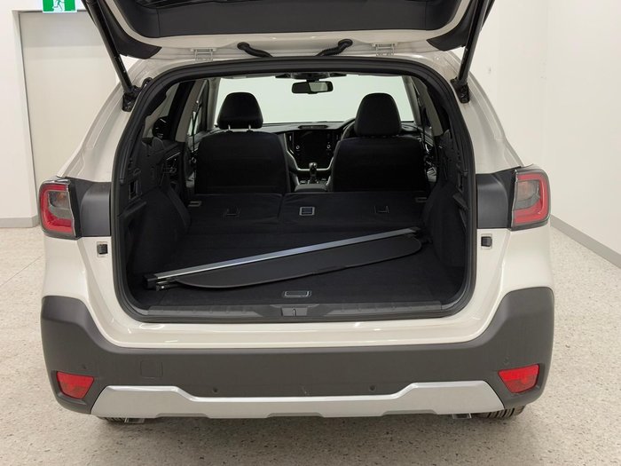 2025 Subaru Outback AWD Touring XT