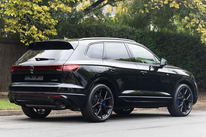 2026 Volkswagen Touareg R