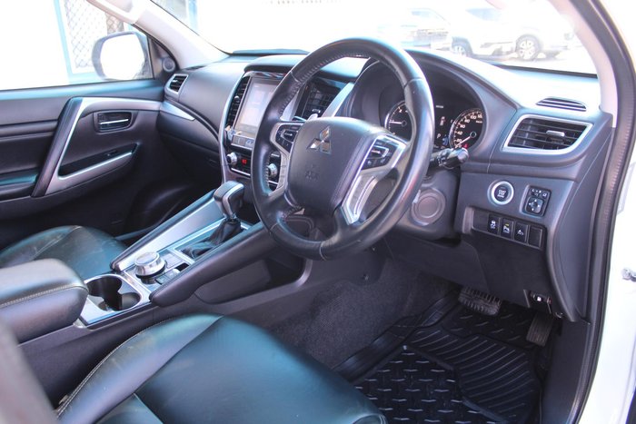 2020 Mitsubishi Pajero Sport GLS