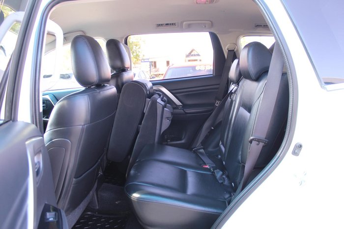 2020 Mitsubishi Pajero Sport GLS