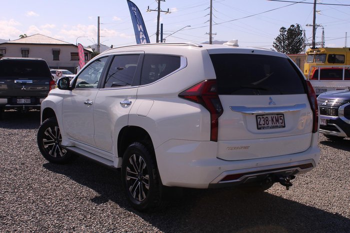 2020 Mitsubishi Pajero Sport GLS