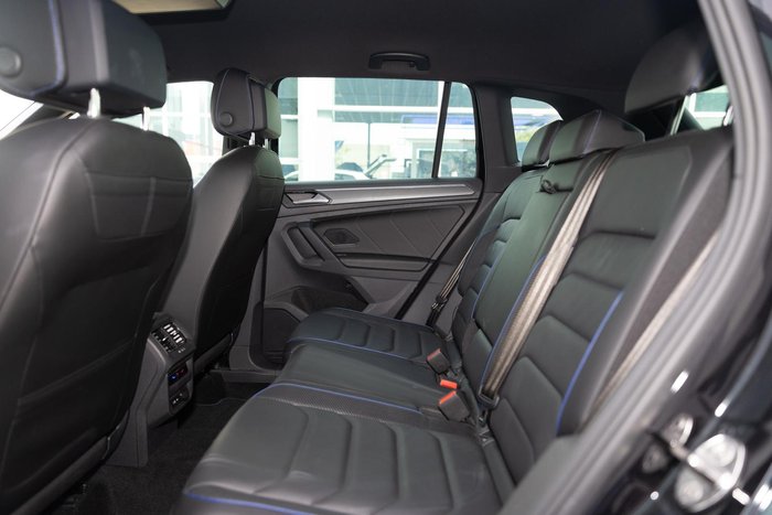 2022 Volkswagen Tiguan R