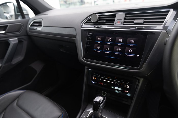 2022 Volkswagen Tiguan R
