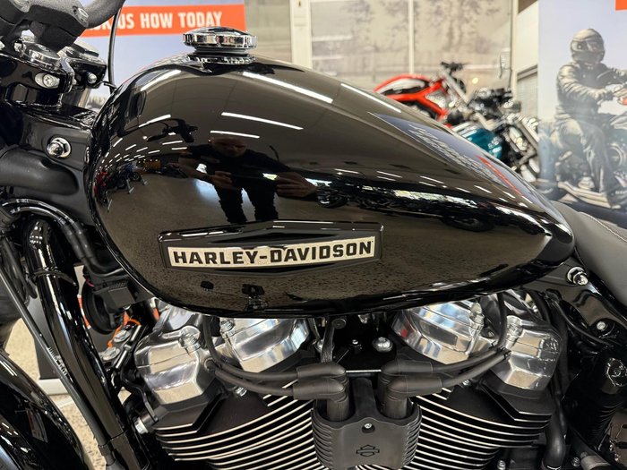 2026 Harley-Davidson Street Bob 117 (FXBB)