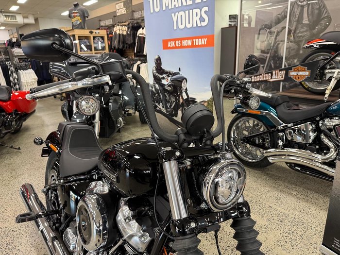 2026 Harley-Davidson Street Bob 117 (FXBB) Softail Black